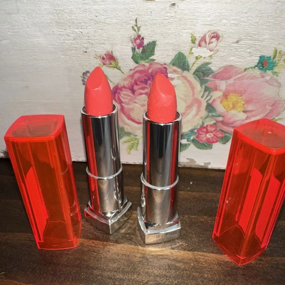 2x Maybelline Colorsensational Vivids Lipstick 870 SHOCKING CORAL, orange cap